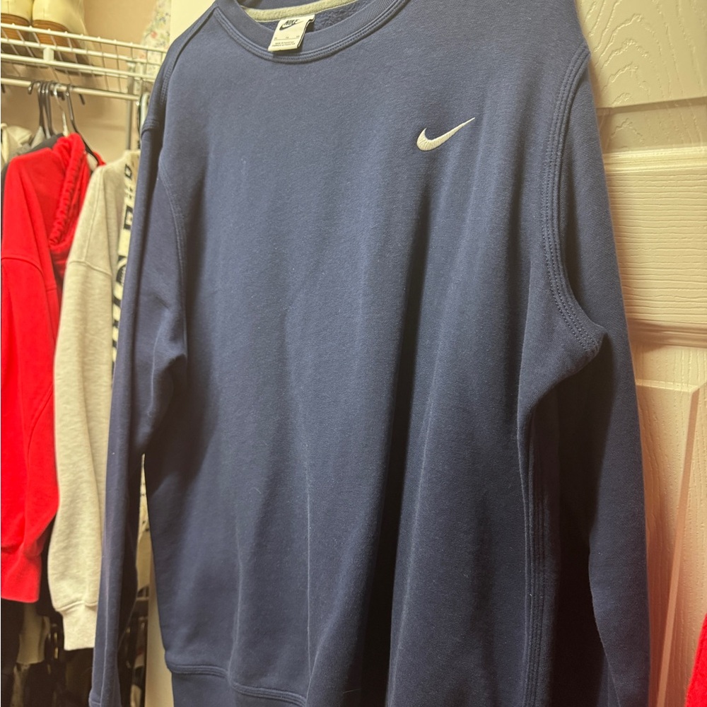 Nike Men's Navy Crewneck Sweater